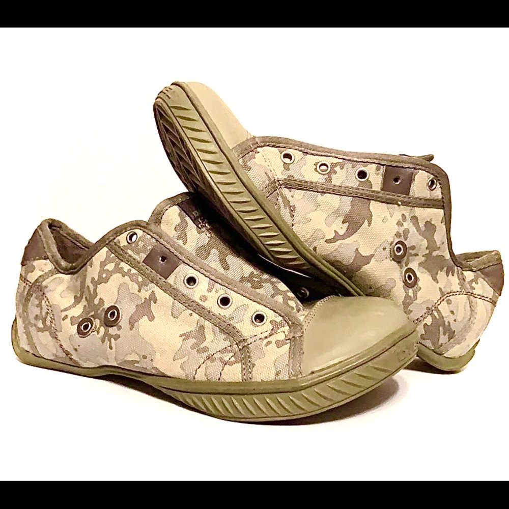 Brand new/never worn Authentic Diesel Camo kicks